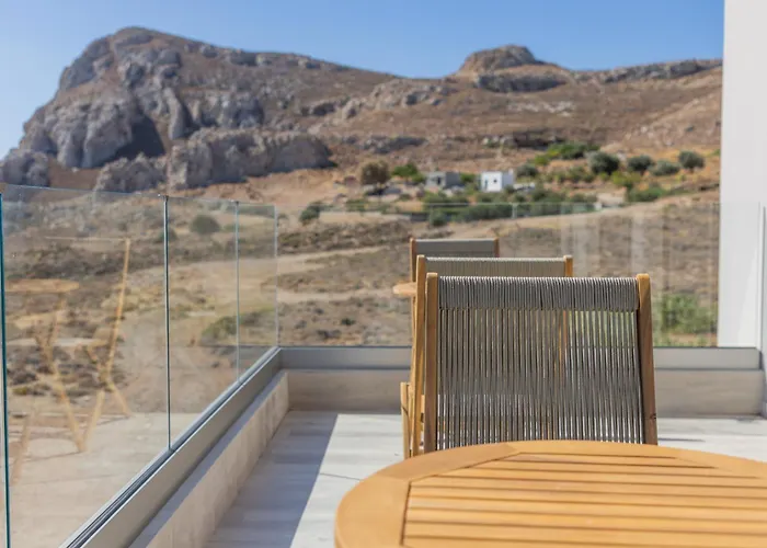 Pava Mare Sea View Brand New 2025 فيلة